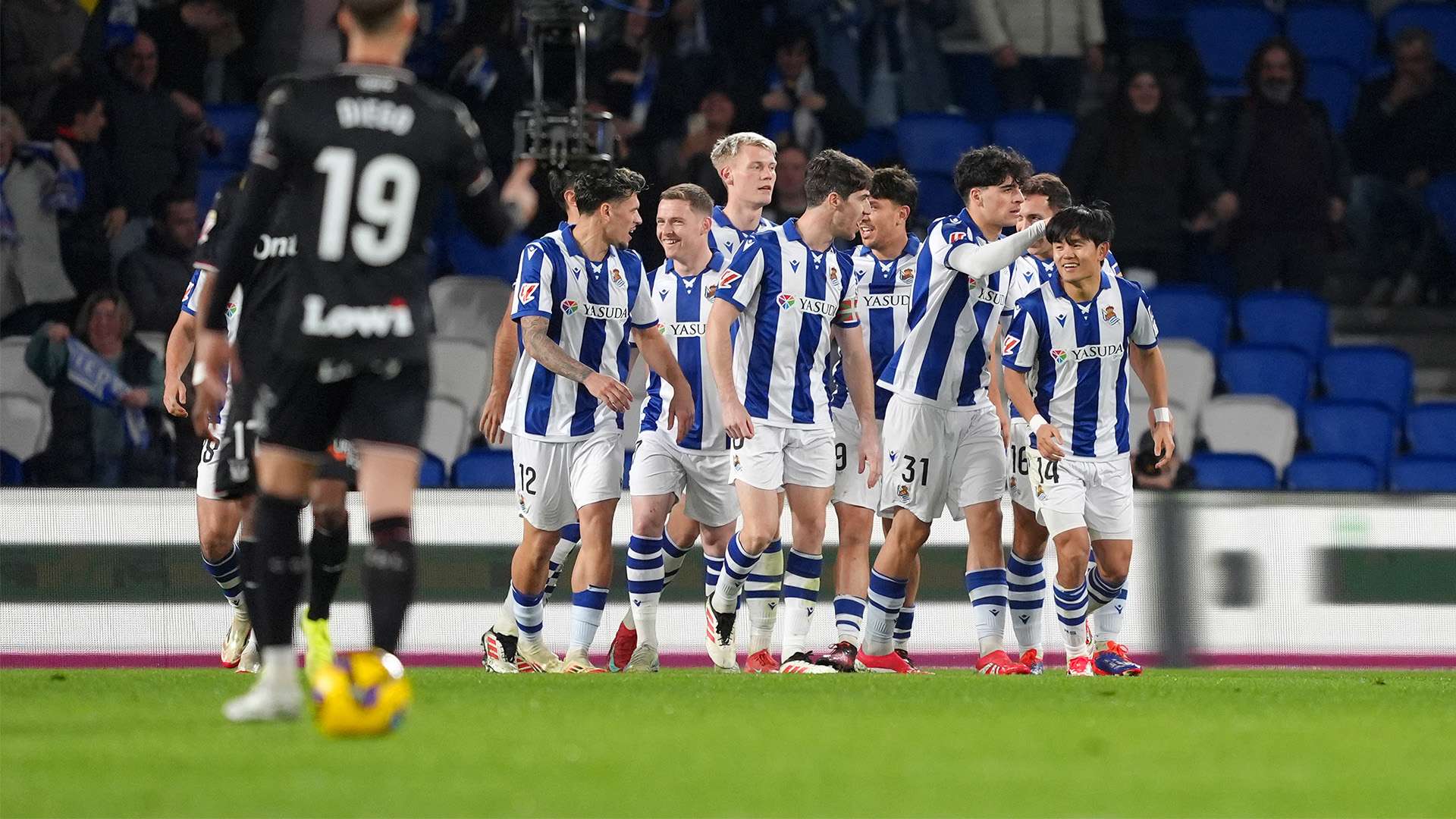 准为球队攻 准为球队攻